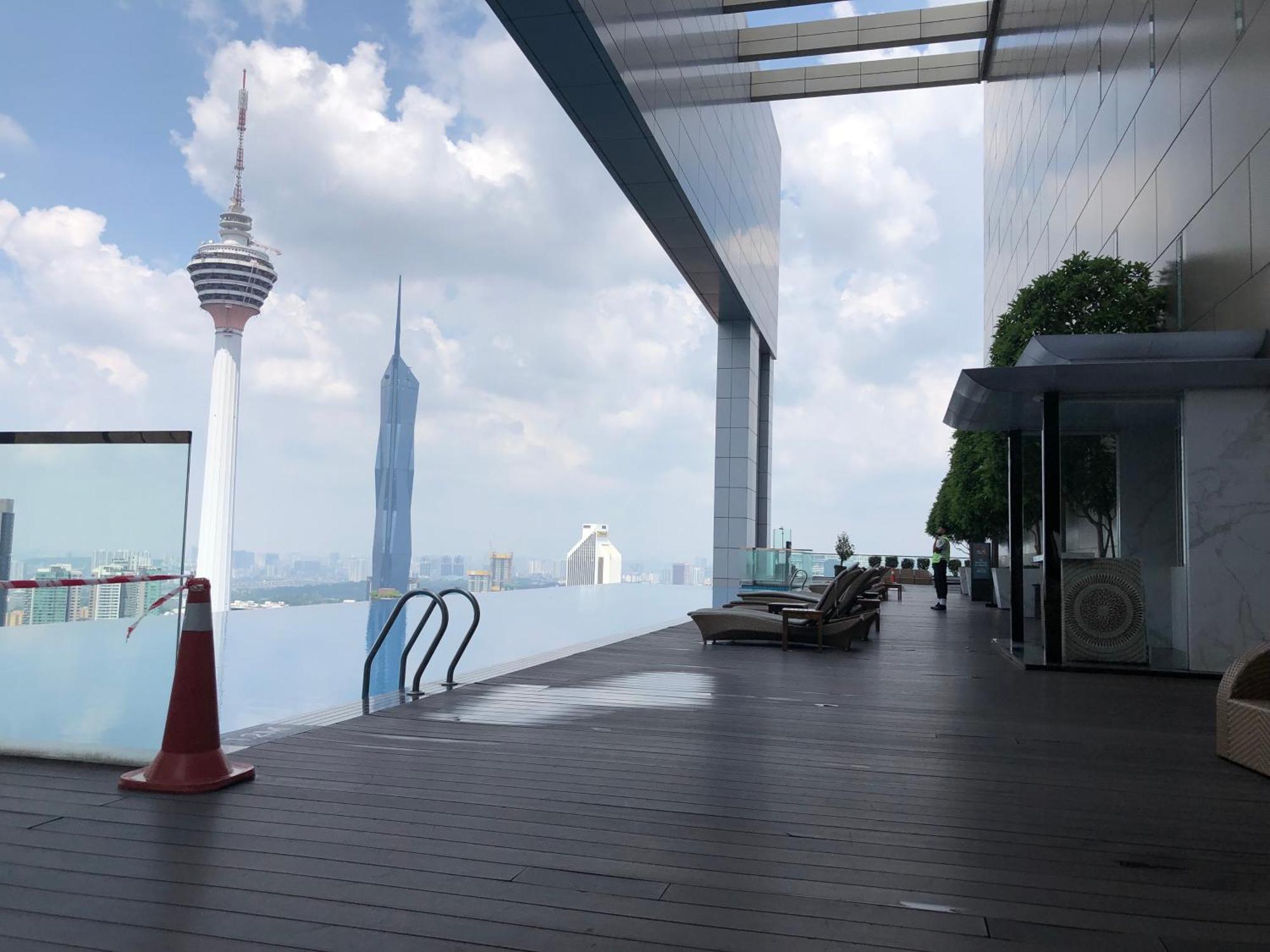 קואלה לומפור Amazing Pool By Platinum Suites Klcc מראה חיצוני תמונה